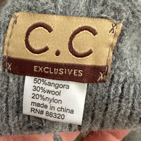 C.C Exclusives Gray Angora Wool Beret Floral Beaded Detail - Picture 5 of 8